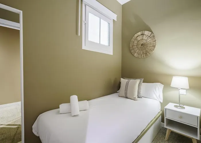 Ola Living Diagonal דירה *