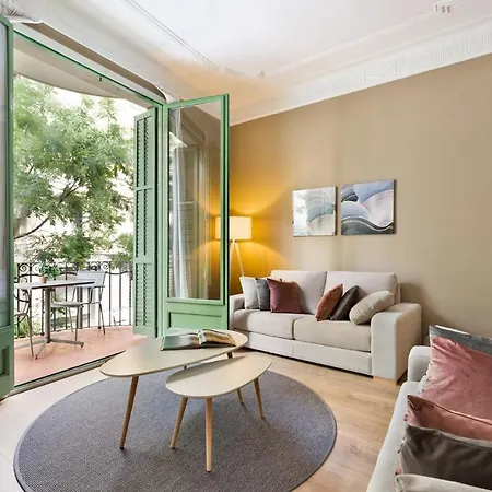 Ola Living Diagonal Apartment Barcelona