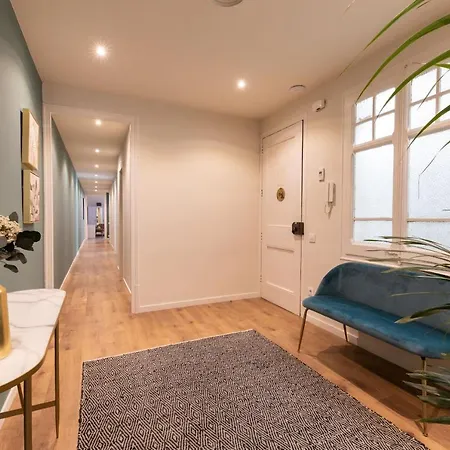 Ola Living Diagonal Apartment *